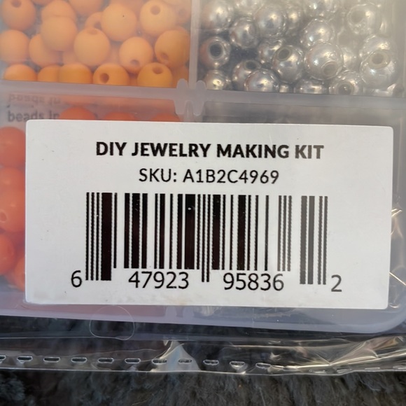 DIY Jewelry Making Kit. BNIB - Picture 3 of 6